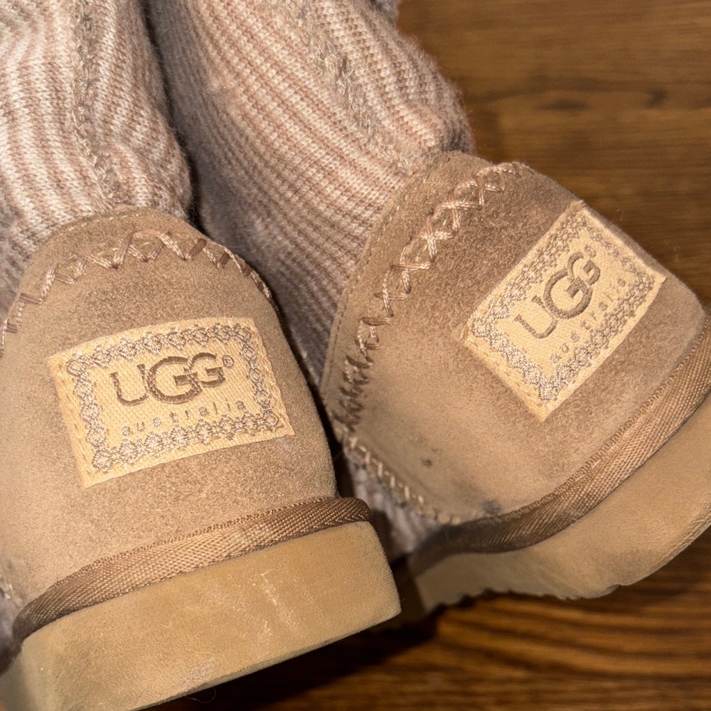 Striped Uggs - Picture 3 of 8